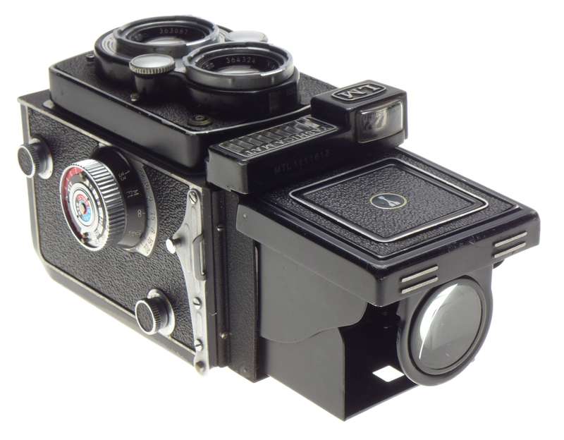 Yashica-Mat LM Medium format 120 film camera TLR 3.5/80mm - Yashica