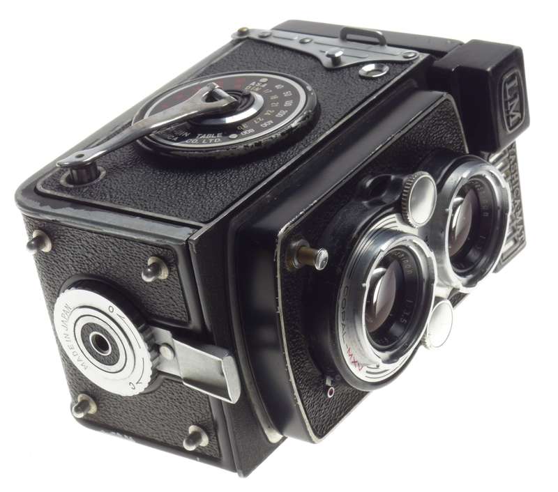Yashica-Mat LM Medium format 120 film camera TLR 3.5/80mm - Yashica