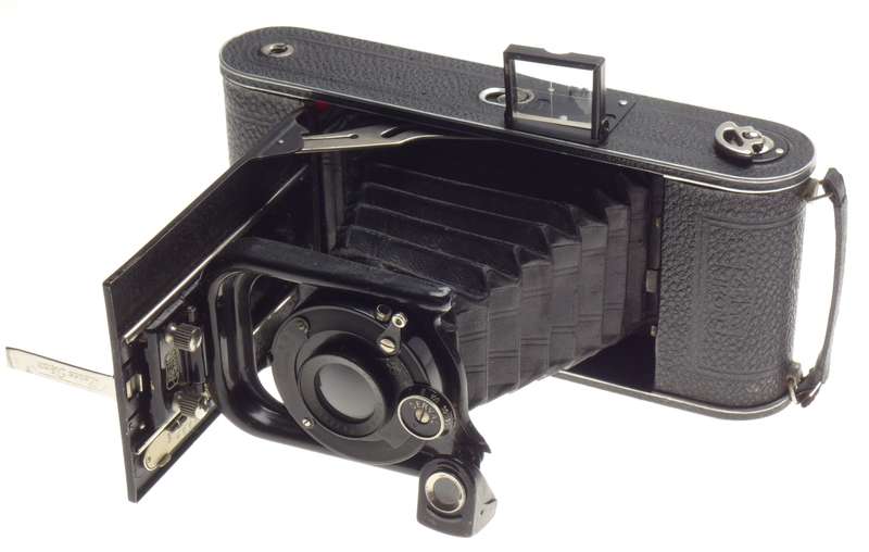Zeiss Contessa Nettle black folding film camera Contessa-Nettle 6.3/13cm