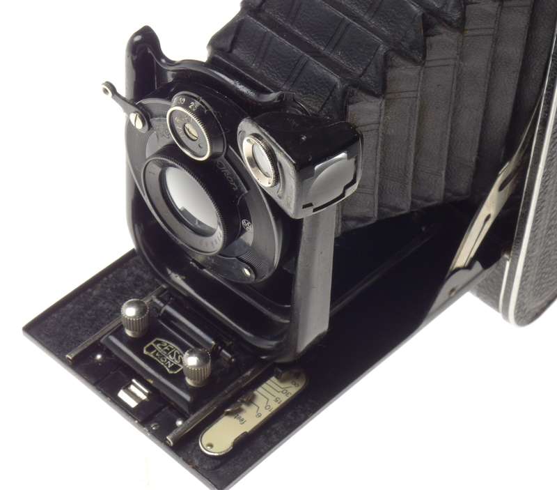 Zeiss Contessa Nettle black folding film camera Contessa-Nettle 6.3/13cm