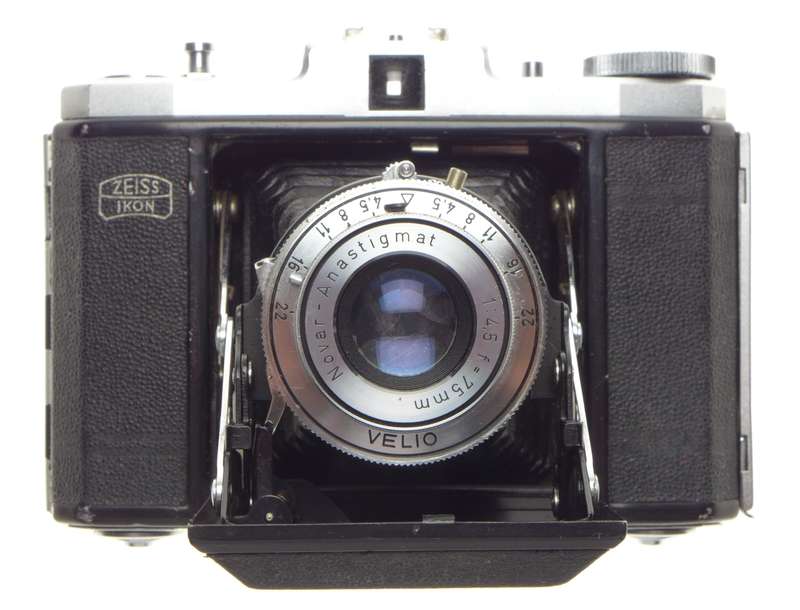 Zeiss Ikon Novar-Anastigmat 4.5 f=75mm Folding classic camera