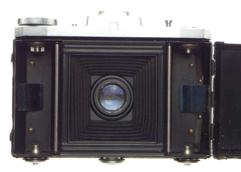 Zeiss Ikon Novar-Anastigmat 4.5 f=75mm Folding classic camera