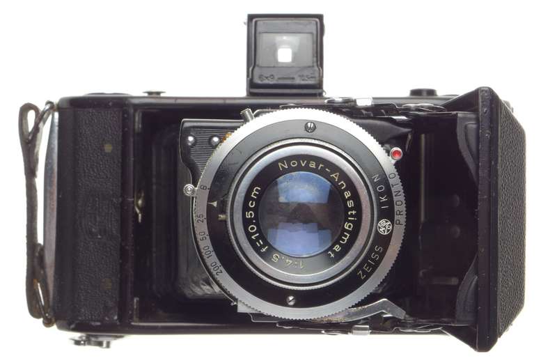 Novar-Anastigmat 4.5 f=10.5cm Zeiss Ikon