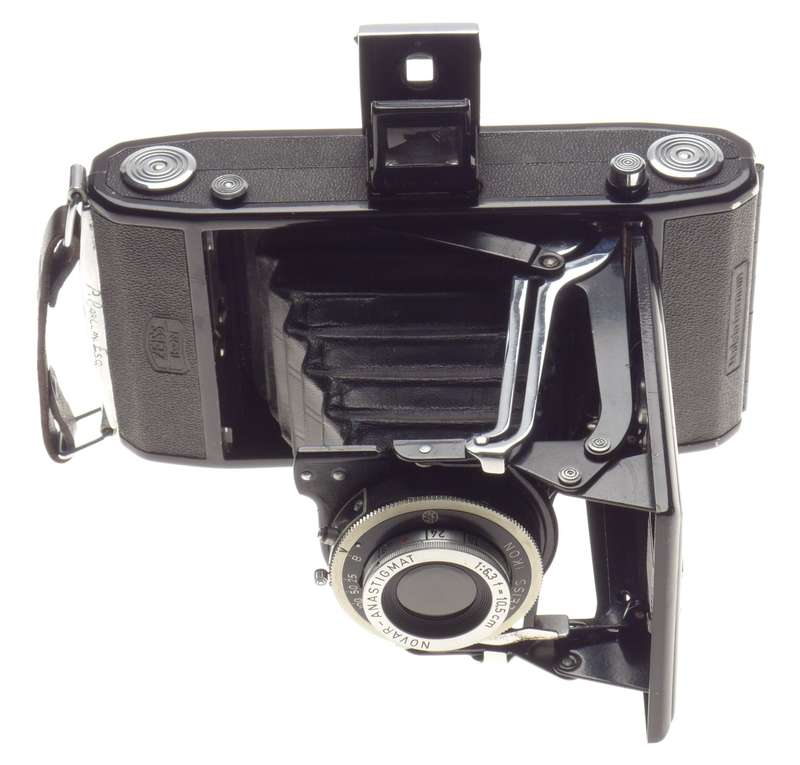 Novar-Anastigmat 6.3 f=10.5cm Zeiss Ikon Vario Shutter