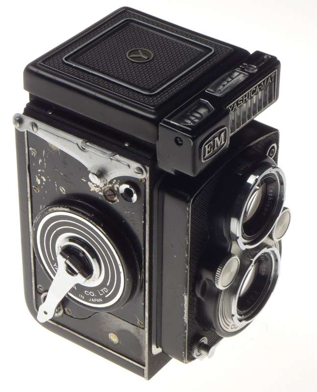 YASHICA-Mat EM Yashinon 3.5 f=80mm TLR camera lens - Yashica