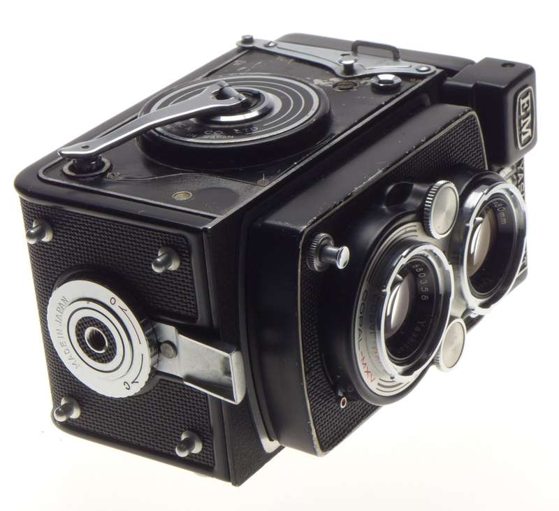 YASHICA-Mat EM Yashinon 3.5 f=80mm TLR camera lens - Yashica