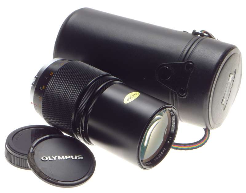 Mint Olympus OM-System Auto-T 1:1.4 f=200mm SLR 35mm film camera lens vintage kit
