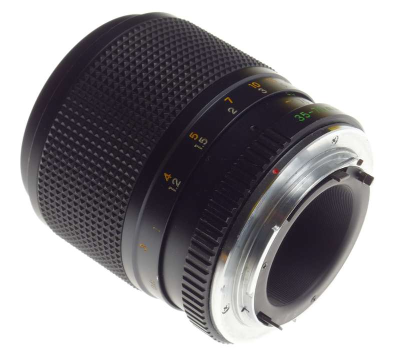 YASHICA Lens MC Zoom 35-70mm 1:3.5-4.5 Hood and caps SLR Vintage lens