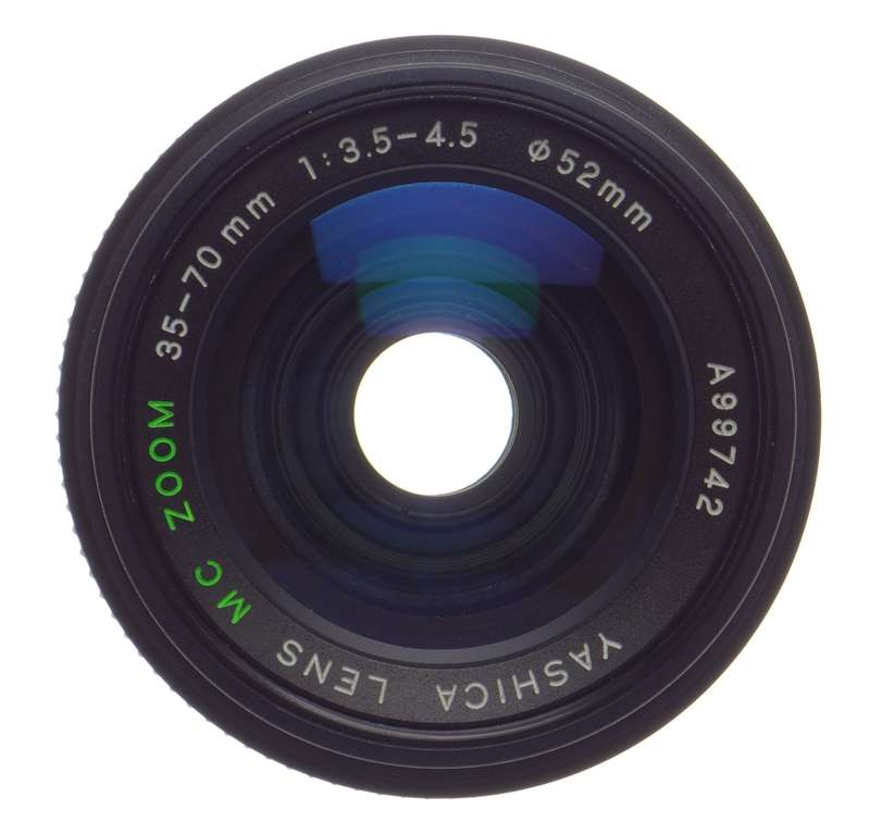 YASHICA Lens MC Zoom 35-70mm 1:3.5-4.5 Hood and caps SLR Vintage lens