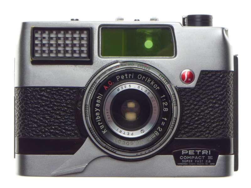 Petri Compact E Super-Fast 2.8 Kuribayashi Orikkor f=28mm lens