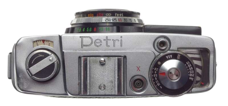Petri Compact E Super-Fast 2.8 Kuribayashi Orikkor f=28mm lens