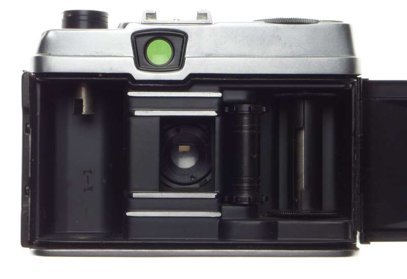 Petri Compact E Super-Fast 2.8 Kuribayashi Orikkor f=28mm lens
