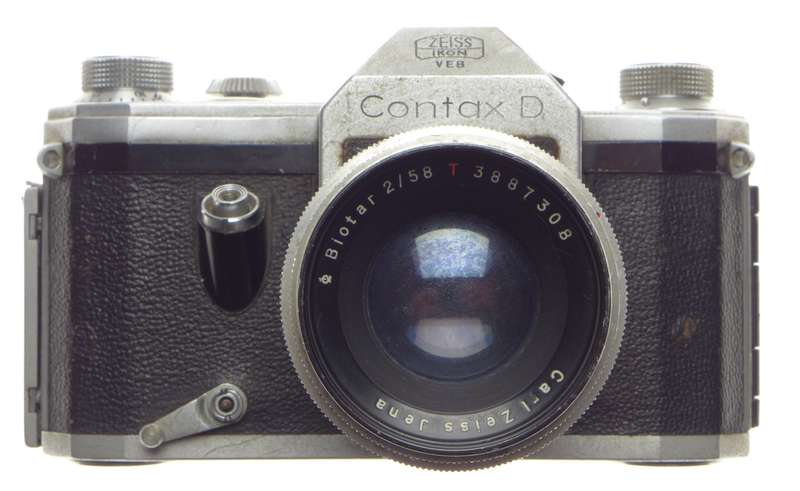 Zeiss Ikon VEB Contax D Biotar 2/58 red T Carl Zeiss lens