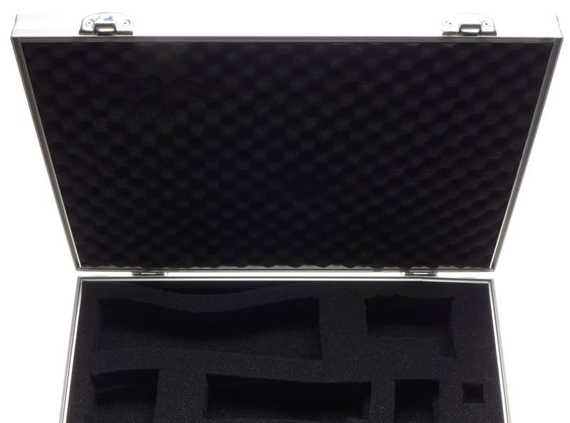 Aluminium camera flight case foam padded lightly used - No Name