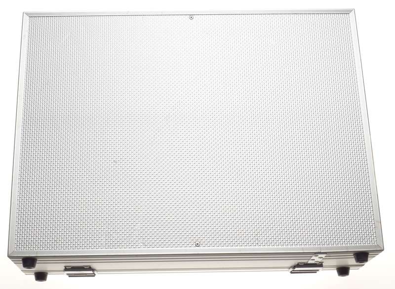 Aluminium camera flight case foam padded lightly used - No Name