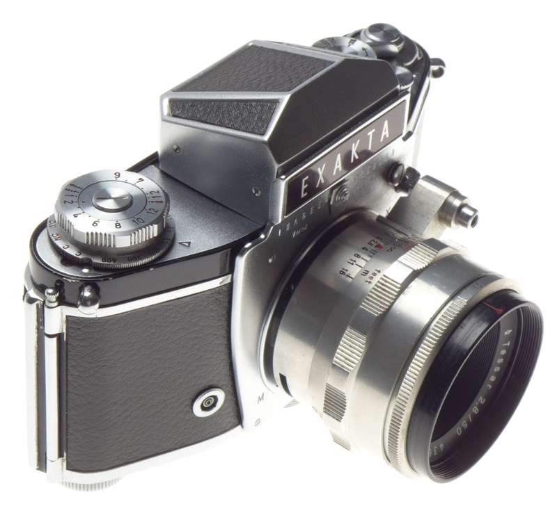 EXAKTA Carl Zeiss TESSAR 2/58 lens f=58mm cased SLR vintage 35mm classic film camera clean