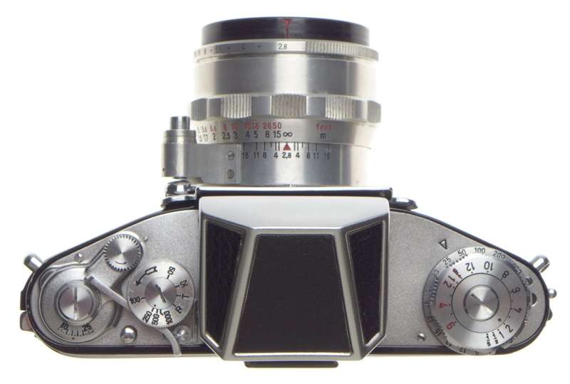 EXAKTA Carl Zeiss TESSAR 2/58 lens f=58mm cased SLR vintage 35mm classic film camera clean