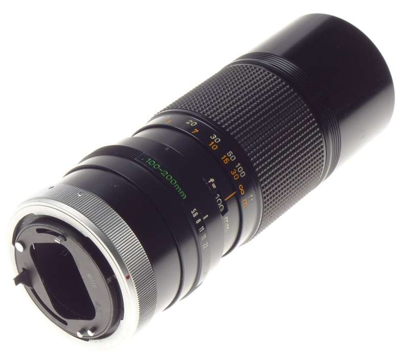 CANON Zoom Lens FD 100-200mm 1:5.6 for 35mm SLR vintage classic film camera cap and case