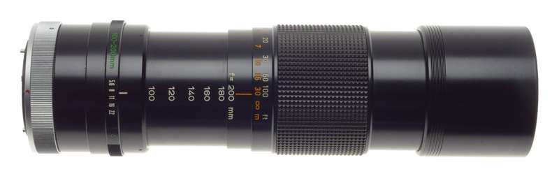 CANON Zoom Lens FD 100-200mm 1:5.6 for 35mm SLR vintage classic film camera cap and case