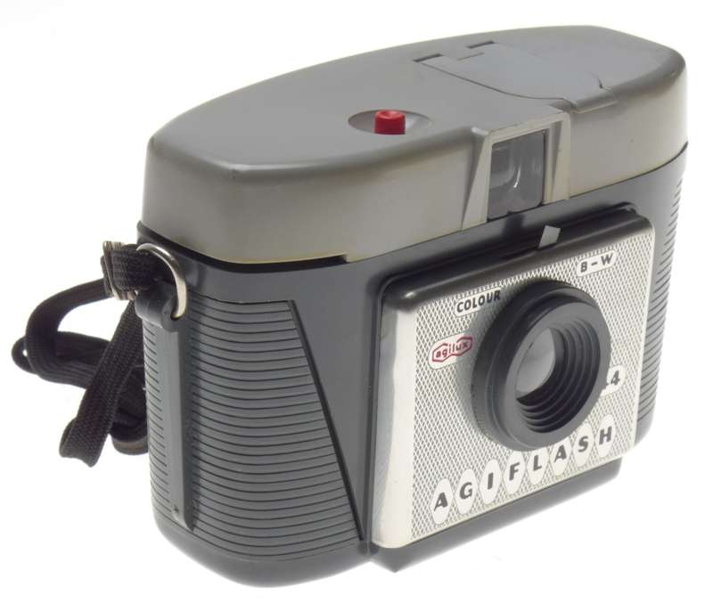 Agilux 44 Agiflash vintage film camera boxed with papers collectible condition