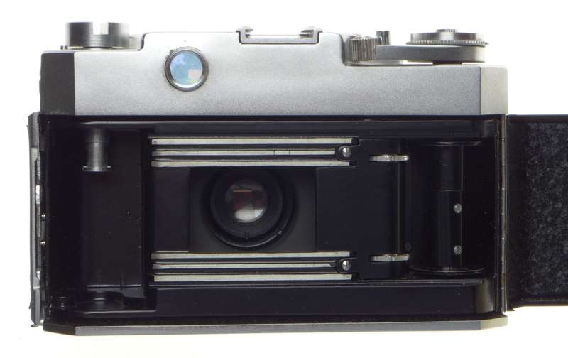 Buena rangefinder 35mm film camera 2.8 f=35mm vintage case included - Bueno