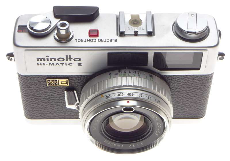Minolta Hi-Matic E Viewfinder film 35mm camera 1.7/40mm Rokkor-QF