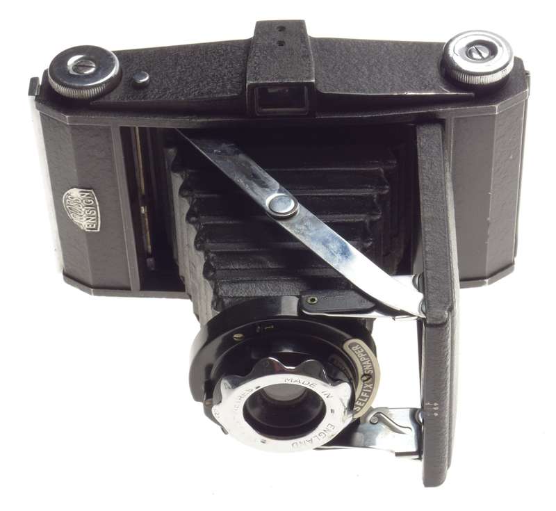ROSS ensign Selfix SNAPPER Medium format folding bellows camera