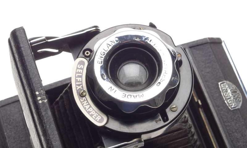 ROSS ensign Selfix SNAPPER Medium format folding bellows camera