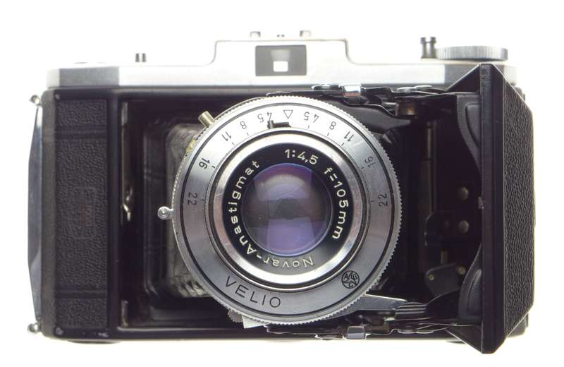 Zeiss Ikon Folding camera Novar-Anastigmat Lens 1:4.5 f=105mm