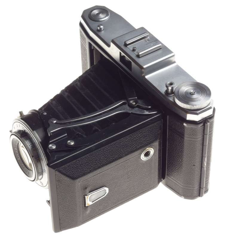 Zeiss Ikon Folding camera Novar-Anastigmat Lens 1:4.5 f=105mm