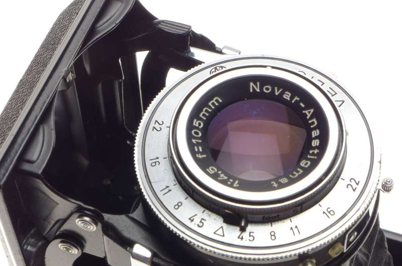 Zeiss Ikon Folding camera Novar-Anastigmat Lens 1:4.5 f=105mm