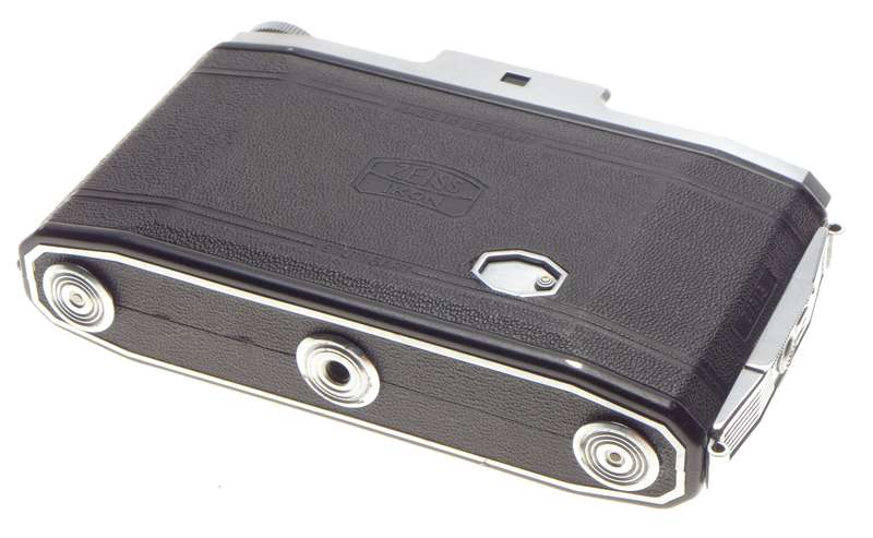 Zeiss Ikon Folding camera Novar-Anastigmat Lens 1:4.5 f=105mm