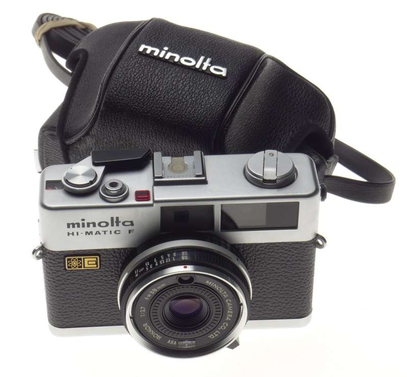 Minolta Hi-Matic F Shooter 2.7 f=38mm ROKKOR cased film camera - Minolta