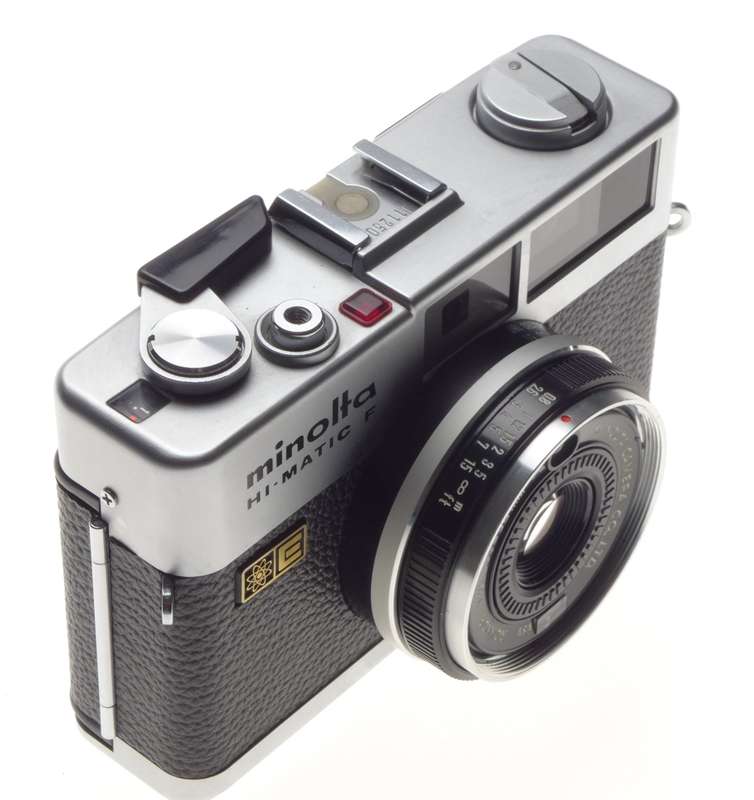 Minolta Hi-Matic F Shooter 2.7 f=38mm ROKKOR cased film camera - Minolta