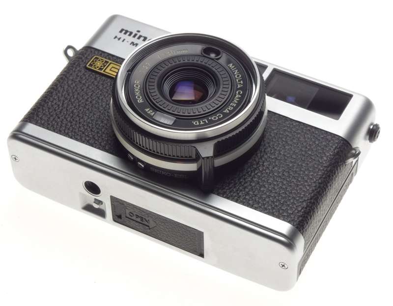 Minolta Hi-Matic F Shooter 2.7 f=38mm ROKKOR cased film camera - Minolta