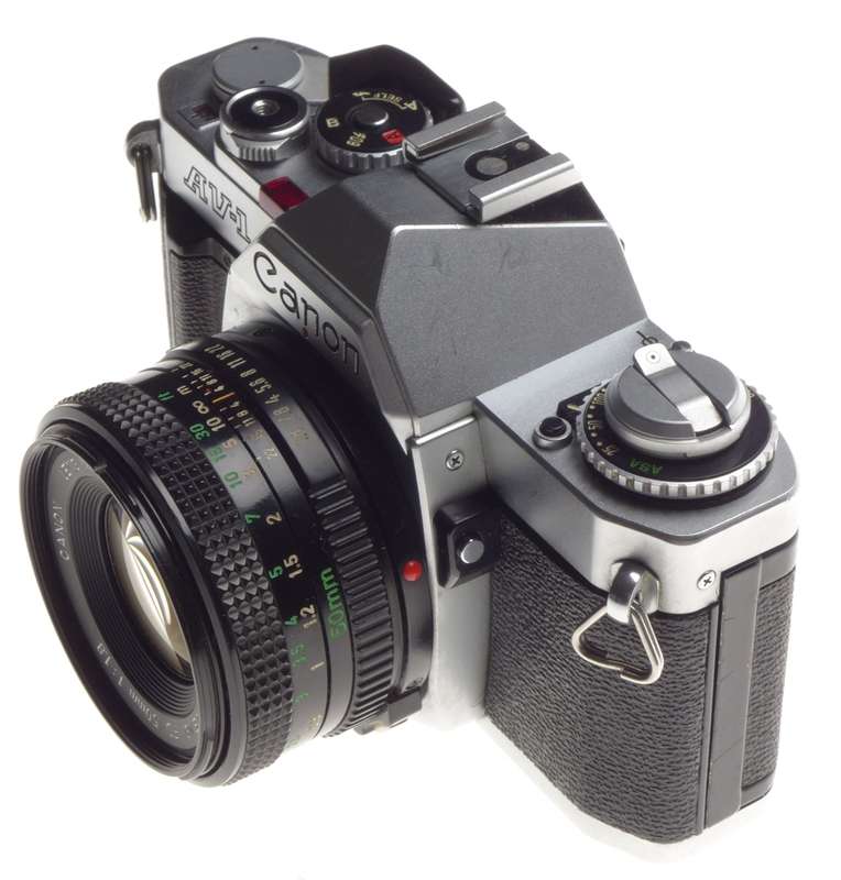 CANON AV-1 chrome 35mm SLR film Classic camera with FD 50 1:1.8 lens excellent - Canon
