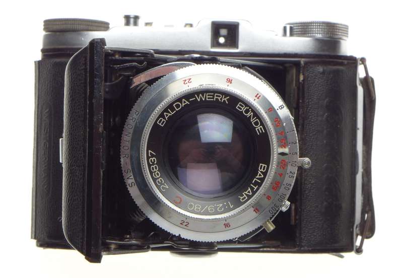Balda folding vintage film camera Baltar 2.9/80mm leather case