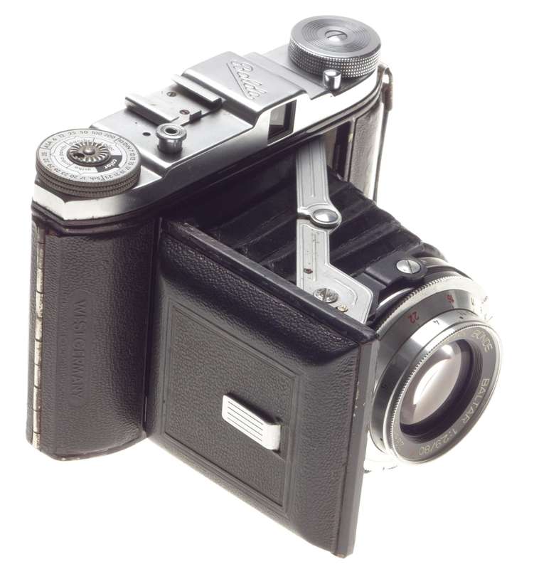 Balda folding vintage film camera Baltar 2.9/80mm leather case