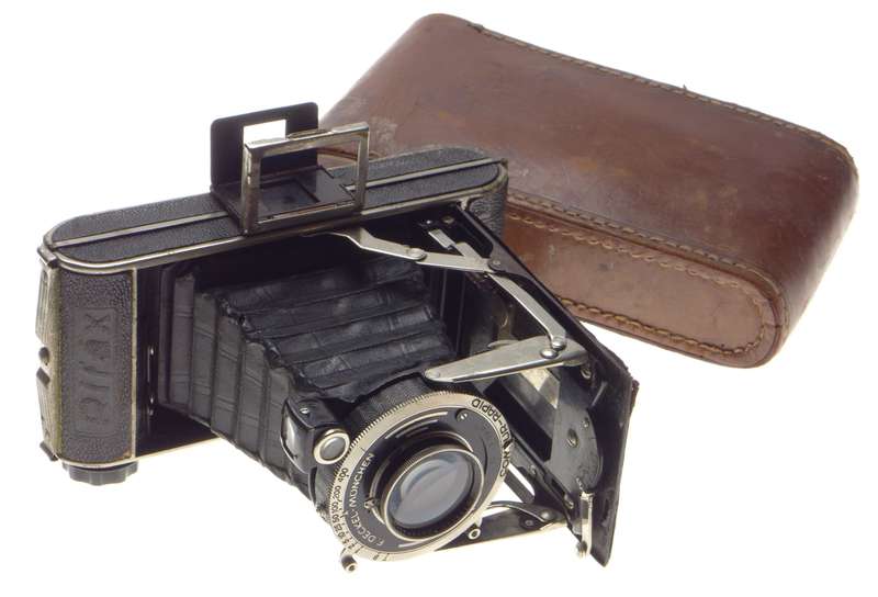 Vintage folding bellows camera PIFAX Rodenstock 3.8 105mm Anastigmat lens