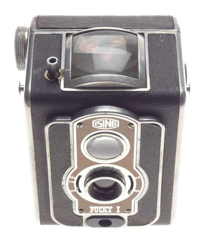 ISING Pucky I vintage Retro Box type film camera