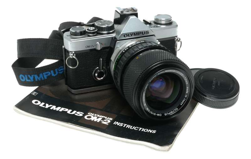 Olympus OM-2N 35mm SLR Film Camera MC Auto-Zoom 1:4 f=35-70