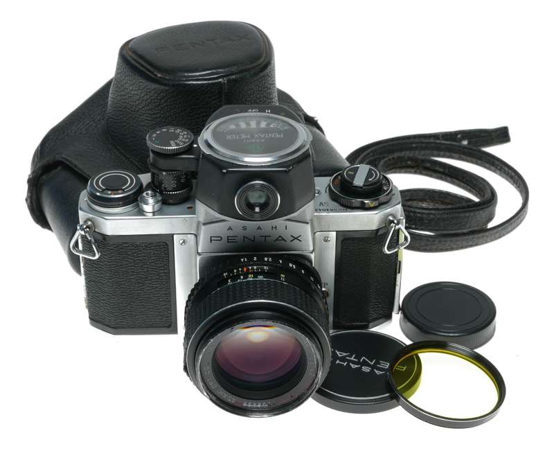 Asahi Pentax SV 35mm Film SLR Camera SMC Takumar 1.4/50 Sold as is