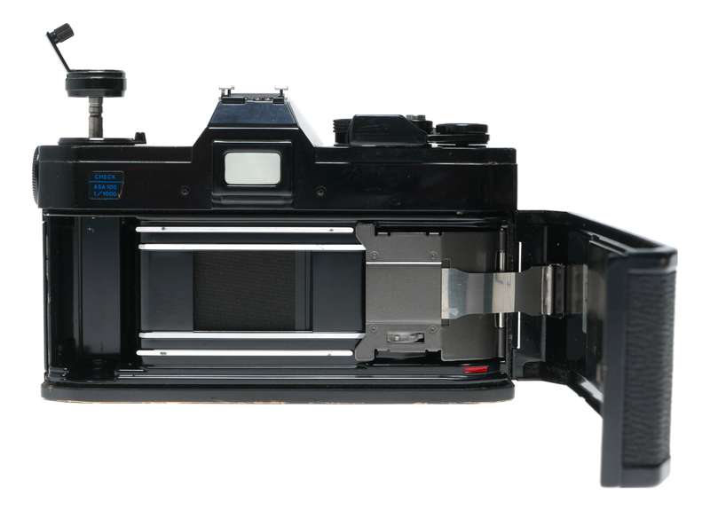 Canon FTb 35mm Film SLR Camera QL 1:1.8 50mm FD Mount