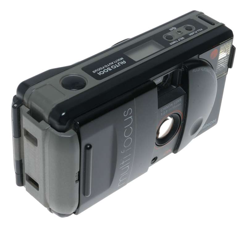 Chinon Auto 3001 Multi Focus Compact Point Shoot Film Camera 1:2.8 f=35mm