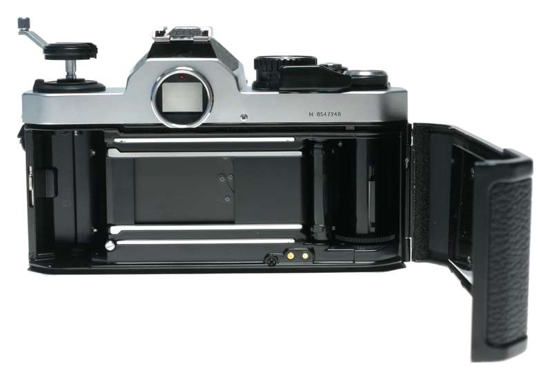 Nikon FM2 N 35mm Film SLR Camera AF Zoom Nikkor 1:3.5-4.5 35-105