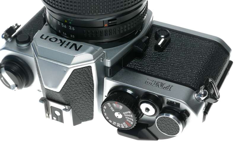 Nikon FM2 N 35mm Film SLR Camera AF Zoom Nikkor 1:3.5-4.5 35-105