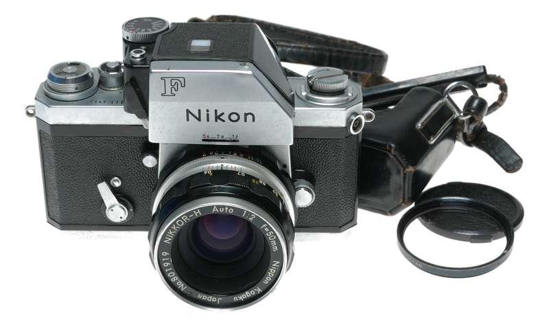 Nikon F Photomic 35mm Film SLR Camera Nikkor H Auto 1:2/50 Sold as is
