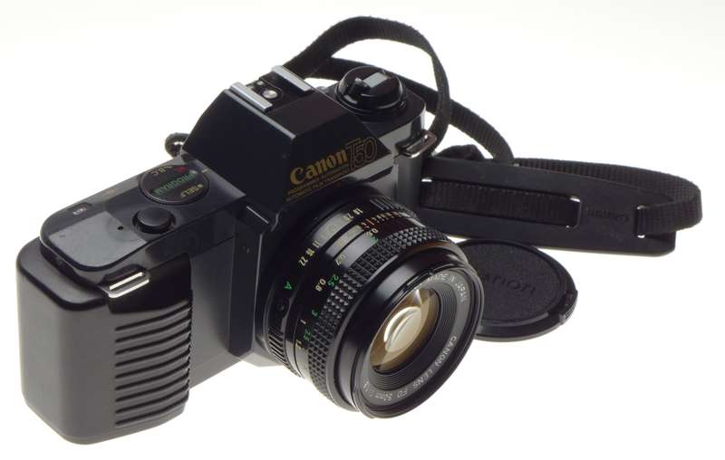 CANON T50 multi program AE FD 1.8/50mm lens Dual metering system vintage 35mm film camera MINT