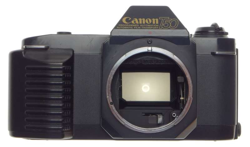 CANON T50 multi program AE FD 1.8/50mm lens Dual metering system vintage 35mm film camera MINT
