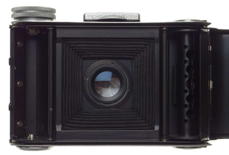 VOIGTLANDER Bessa 66 vintage film camera Vaskar 1:4.5 f=75mm lens Prontor-S shutter - Voigtlander